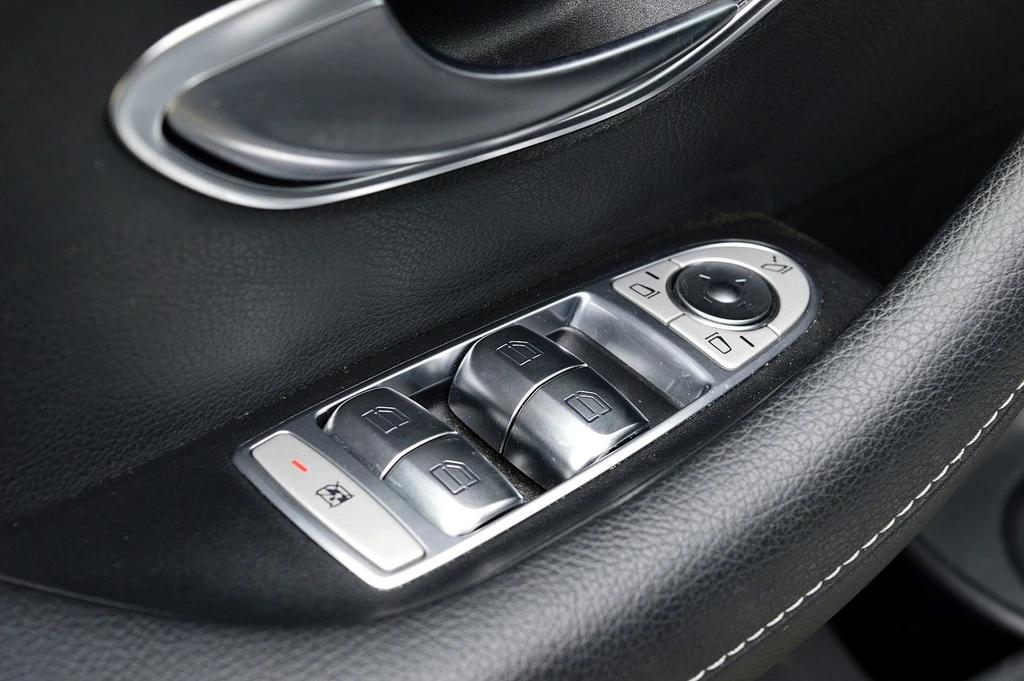 Mercedes-Benz E-Klasse – foto 25