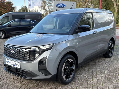 Ford E-Transit Courier Limited 46 kWh 136pk | Adaptive cruise control | Navigatie | Laadvloerbescherming | Trekhaak | LED Laadruimteverlichting |