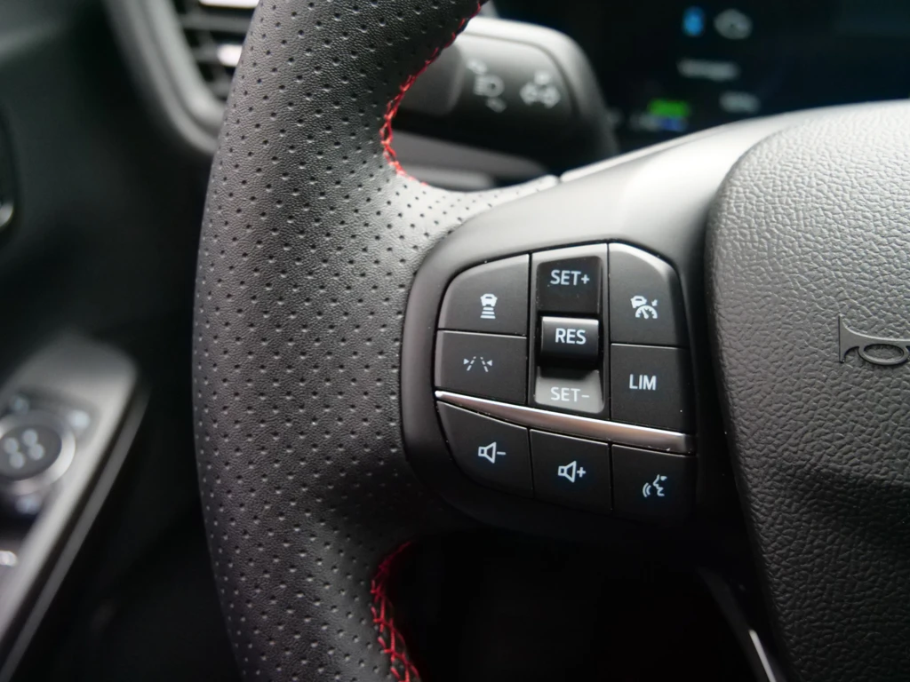 Ford Kuga – foto 24