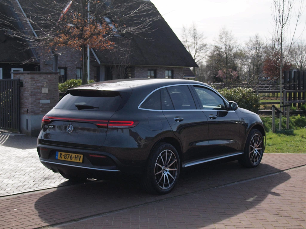 Mercedes-Benz EQC – foto 6