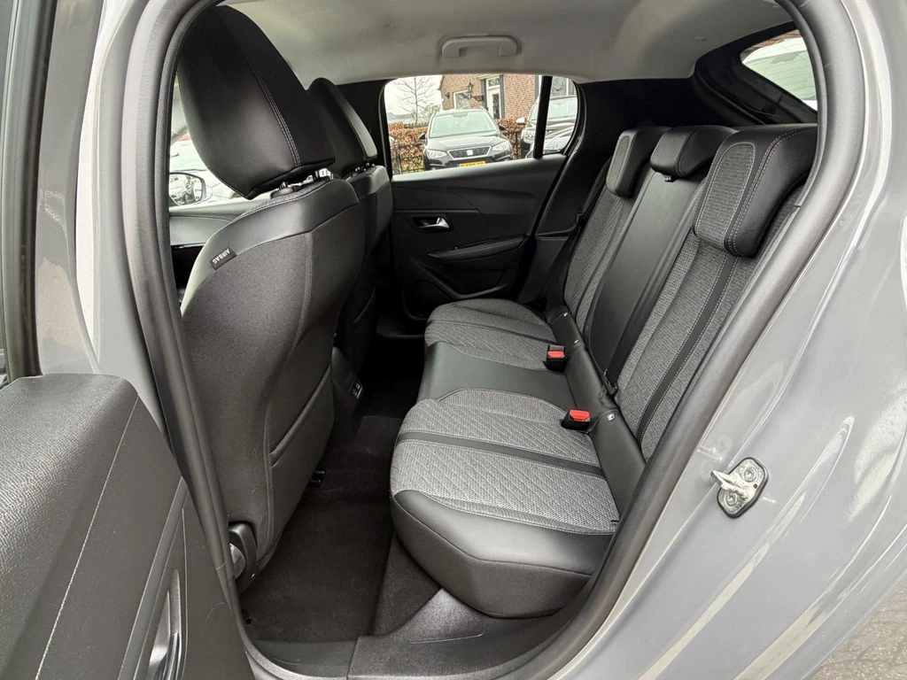 Peugeot 208 – foto 21