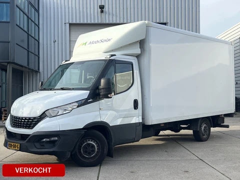 Iveco Daily 35S16 2.3 | AUTOMAAT | BAKWAGEN / MEUBELBAK | LAADKLEP | TREKHAAK | CAMERA | NAVI | CRUISE CONTROL | AIRCO | DAB | BLUETOOTH
