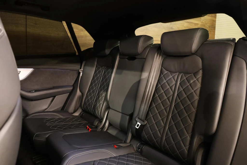 Audi Q8 – foto 14