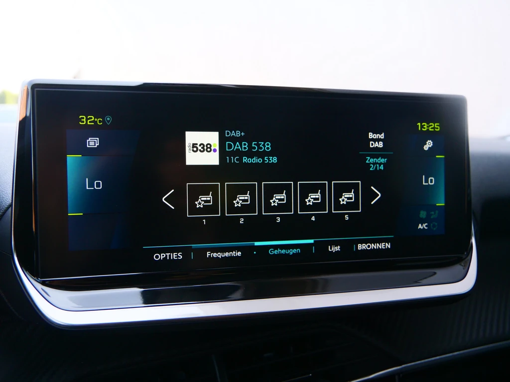 Peugeot e-2008 – foto 19