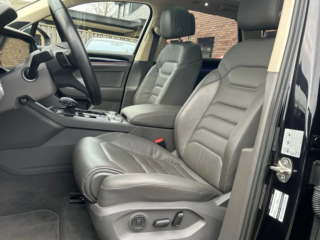 Volkswagen Touareg – foto 13