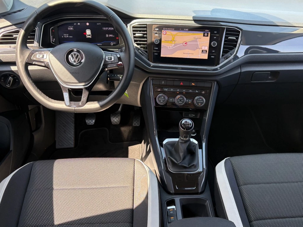 Volkswagen T-Roc – foto 8