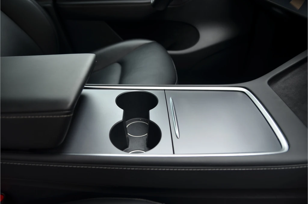 Tesla Model Y – foto 8