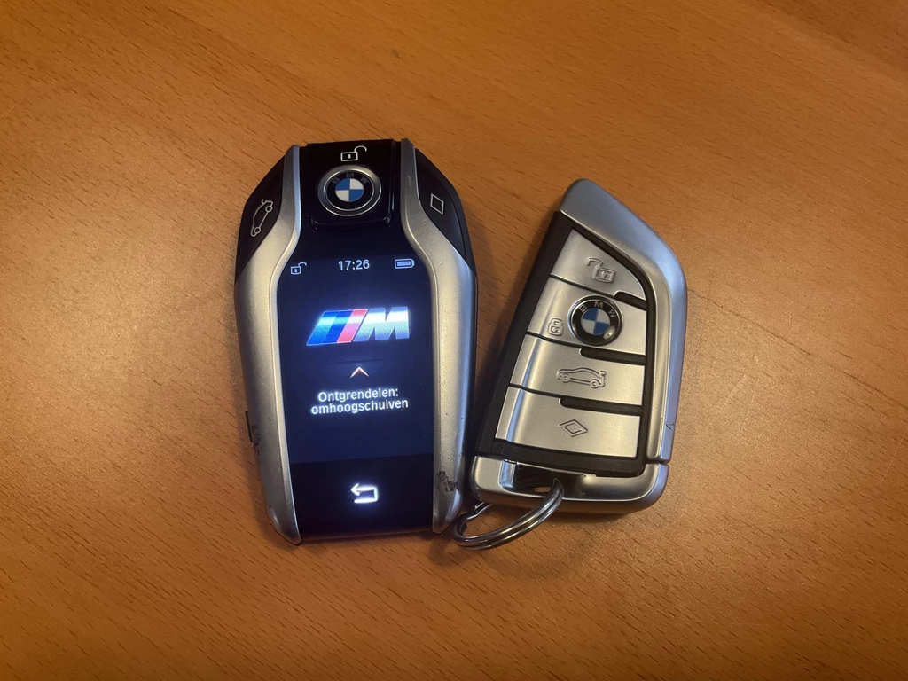 BMW M8 – foto 12