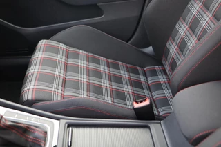 Volkswagen Golf – thumbnail 87