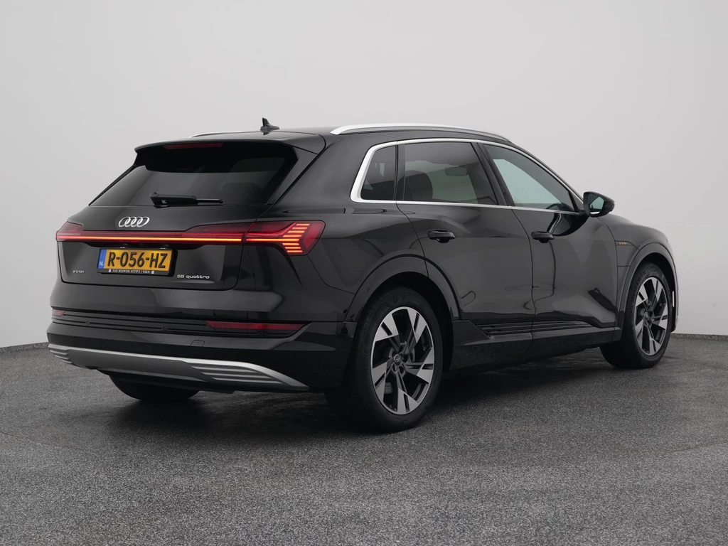 Audi e-tron – foto 11