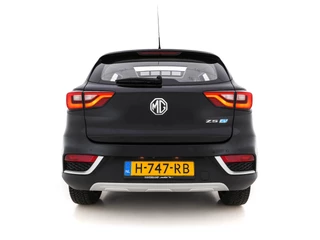 MG ZS EV – thumbnail 3