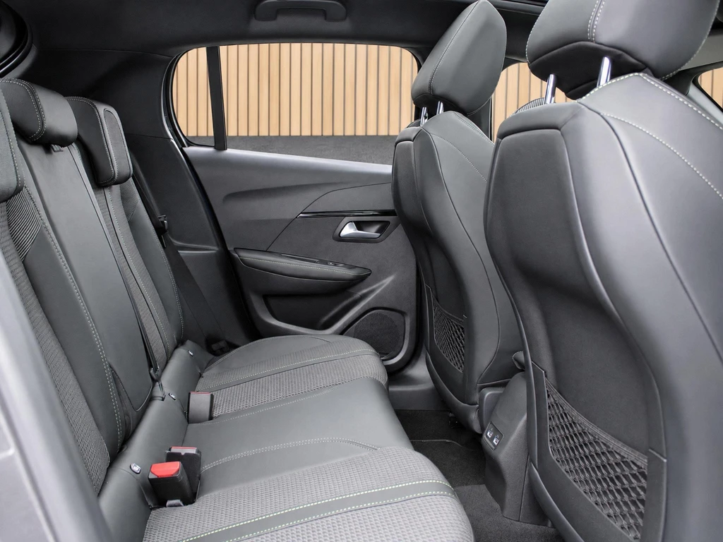 Peugeot 208 – foto 10