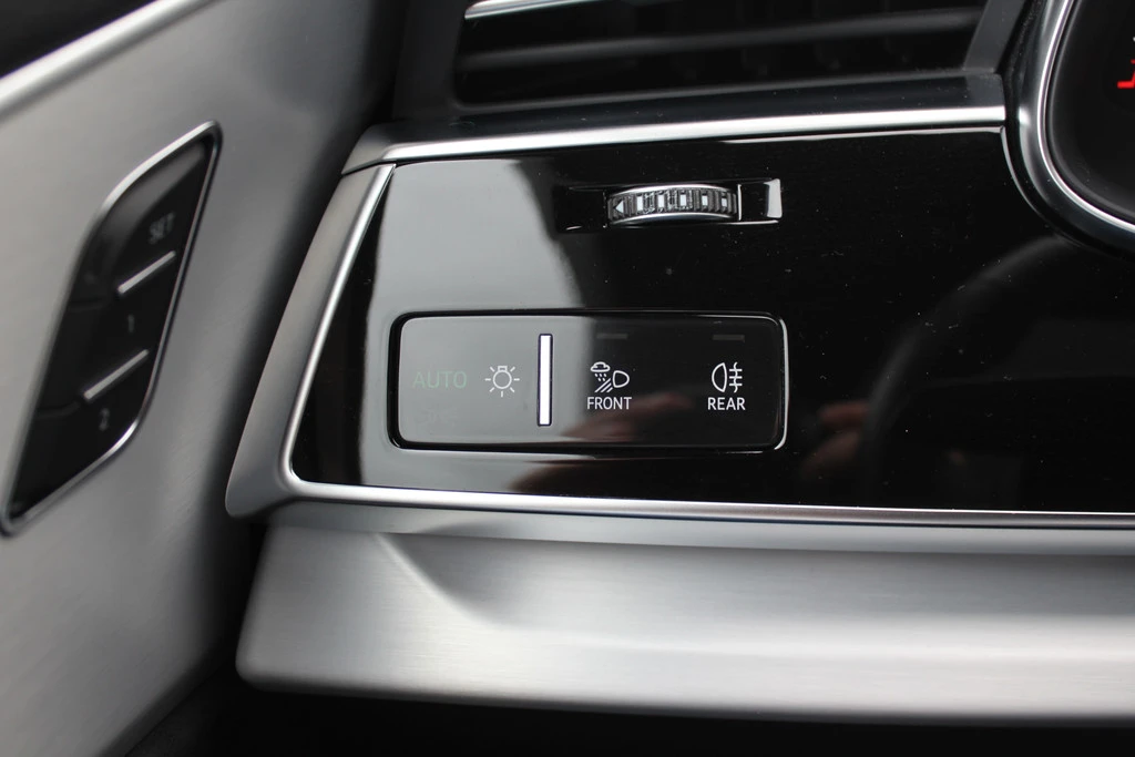 Audi Q8 – foto 33
