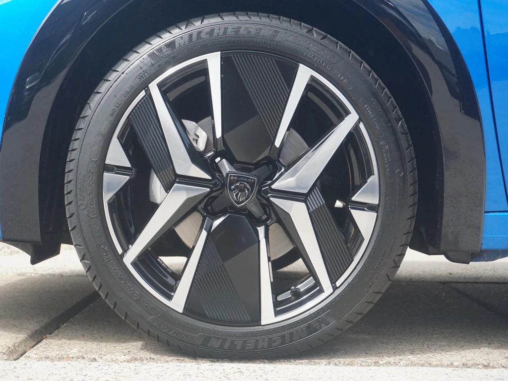 Peugeot 208 – foto 9