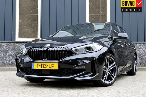 BMW 1 Serie 118i M-Sport Rijklaarprijs-Garantie Panorama dak Sport Interieur Led Camera Live cockpit pro
