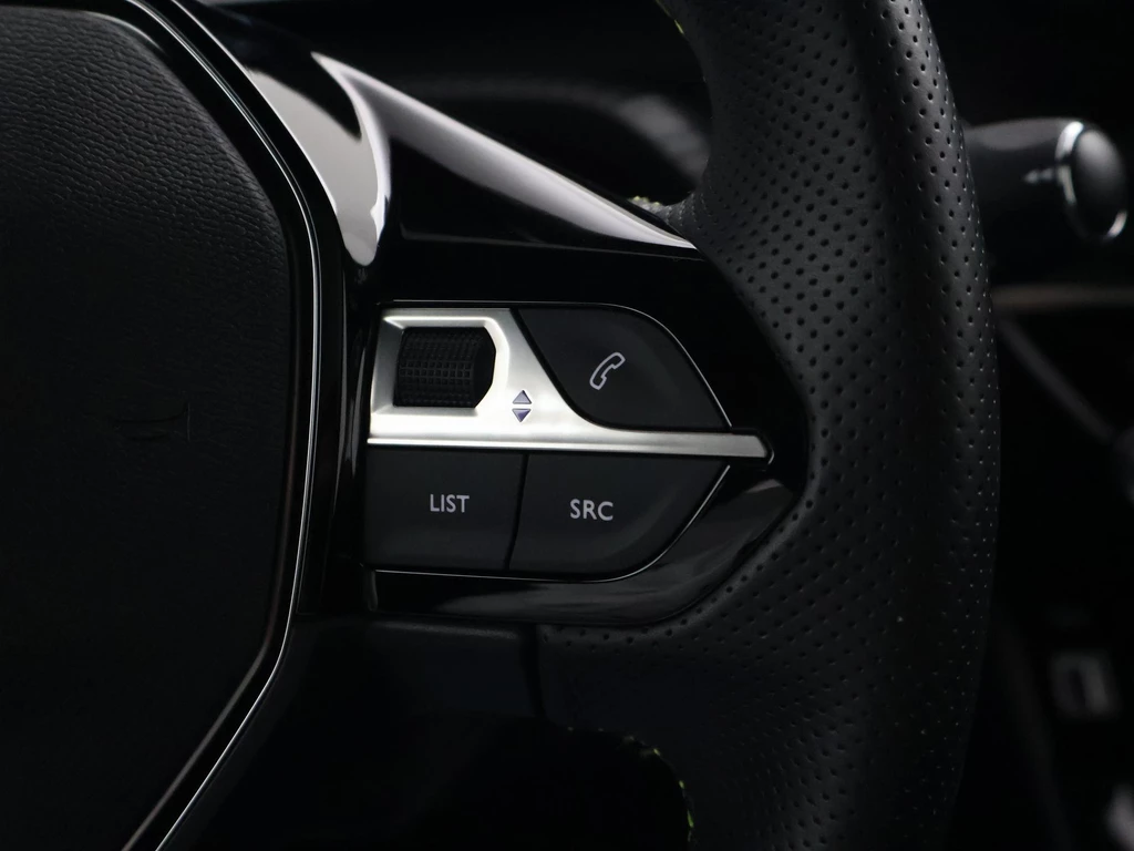 Peugeot e-2008 – foto 30