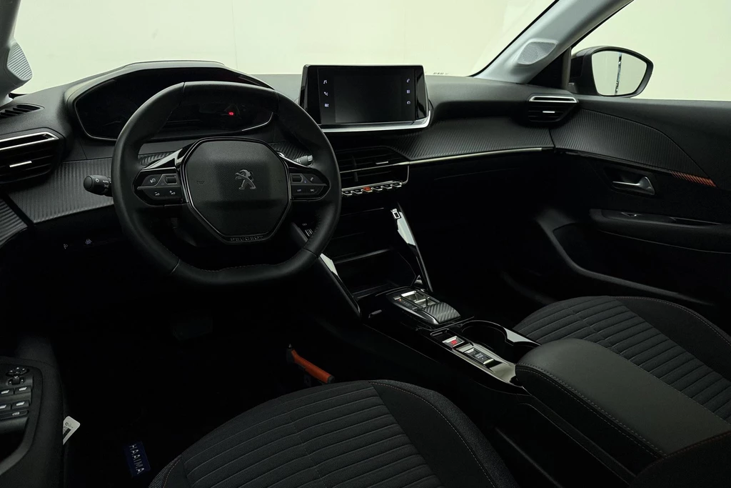 Peugeot e-208 – foto 15