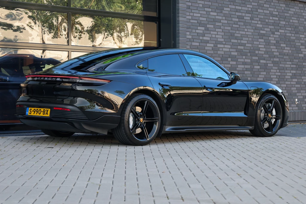 Porsche Taycan – foto 11