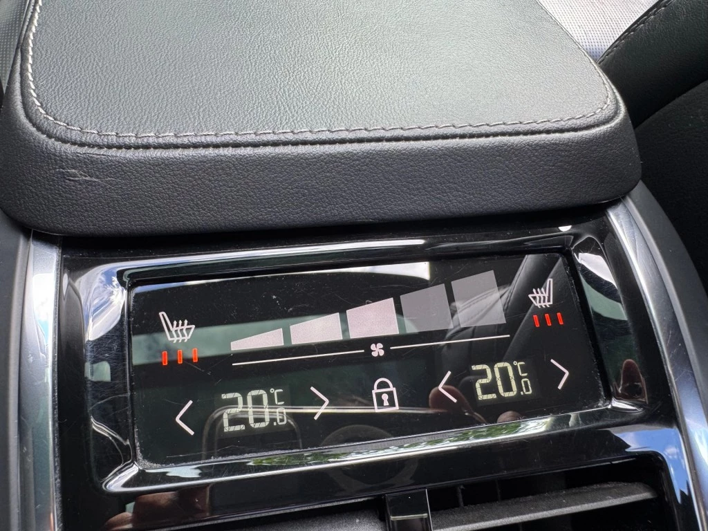 Volvo XC90 – foto 18