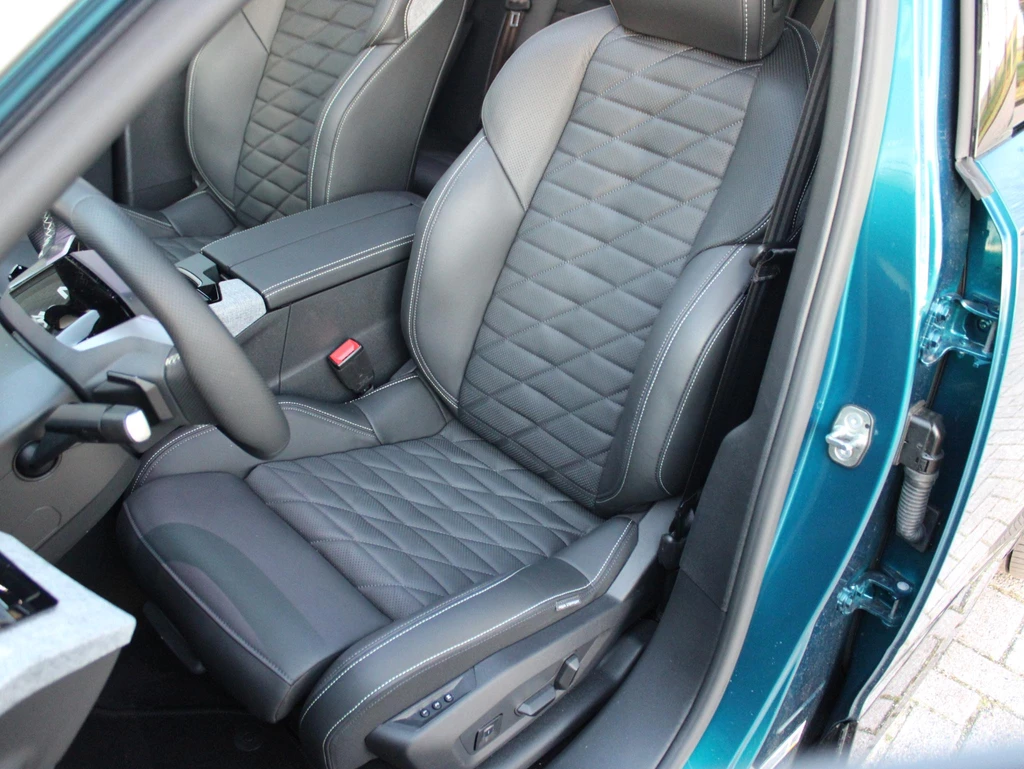 Peugeot e-3008 – foto 11