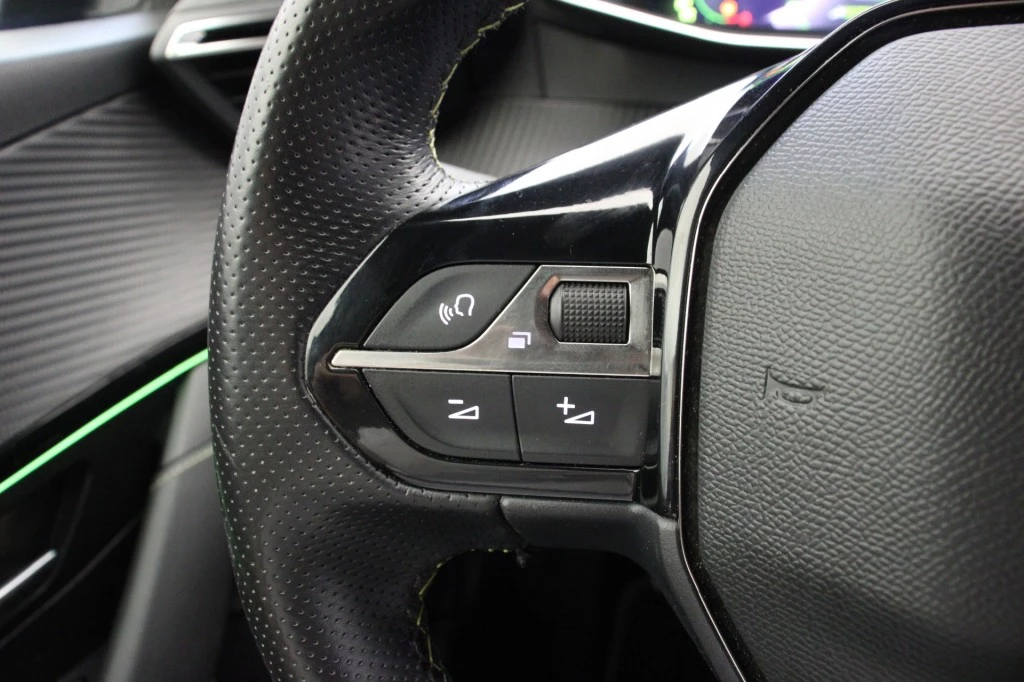 Peugeot 208 – foto 19