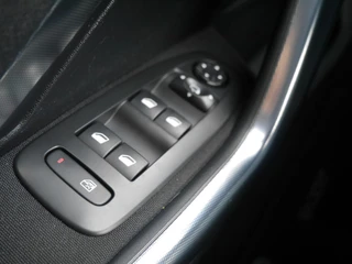 Peugeot 2008 – thumbnail 21
