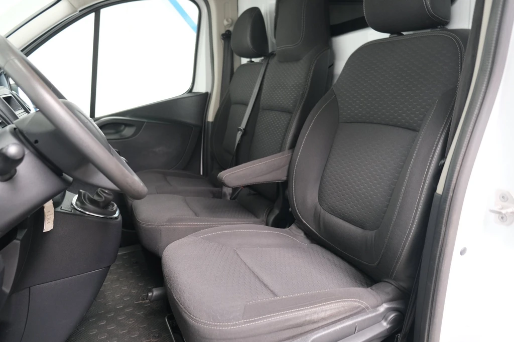 Opel Vivaro – foto 15