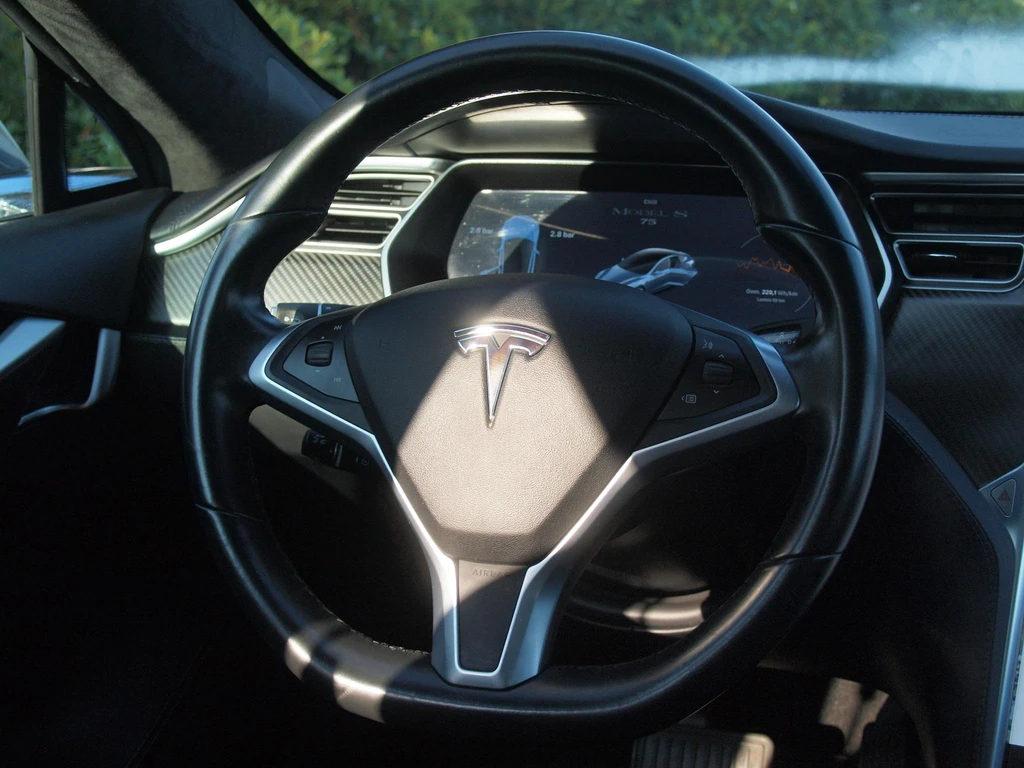 Tesla Model S – foto 14
