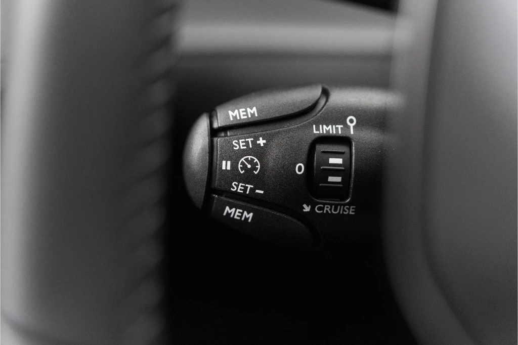 Peugeot 208 – foto 27