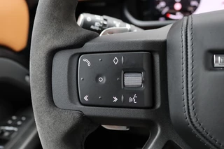 Land Rover Defender – thumbnail 25