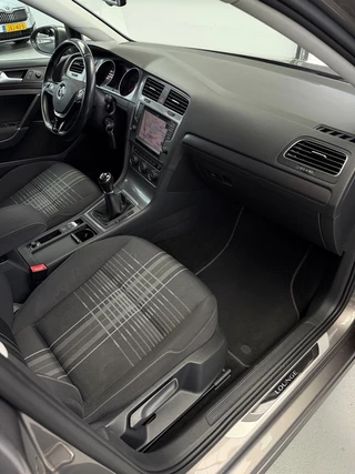 Volkswagen Golf – thumbnail 30