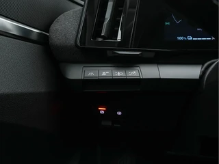 Renault Megane E-Tech – thumbnail 21