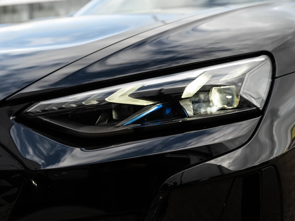 Audi e-tron GT – foto 10