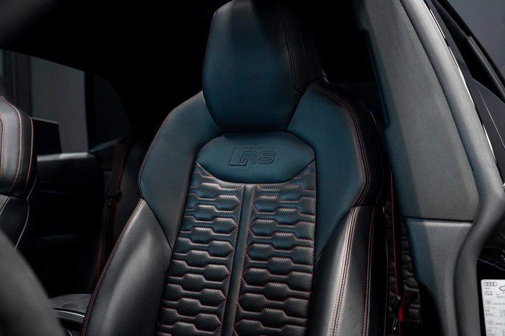Audi RSQ8 – foto 11