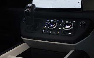 Land Rover Defender – thumbnail 50