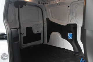 Ford E-Transit Courier – thumbnail 12