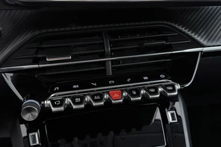 Peugeot 208 – thumbnail 31