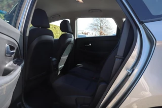 Kia Carens – thumbnail 59