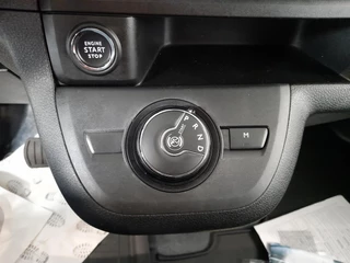 Opel Vivaro – thumbnail 25