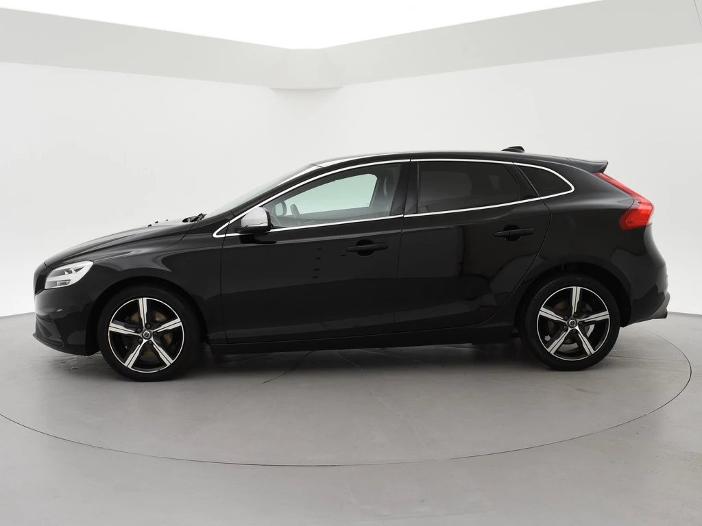 Volvo V40 – foto 2