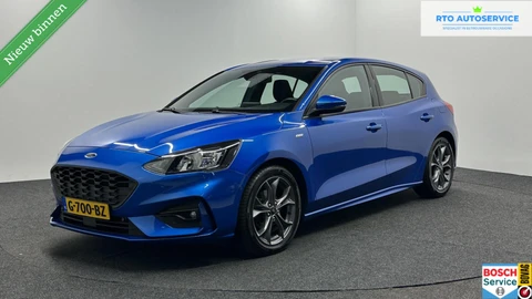 Ford Focus 1.0 EcoBoost ST Line Business CARPLAY NAVI CRUISE LM ECC 107000 KM.