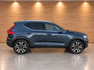 Volvo XC40 – thumbnail 4