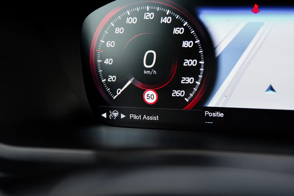 Volvo XC90 – foto 20