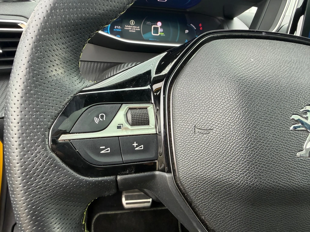 Peugeot e-208 – foto 12