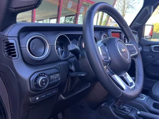 Jeep Wrangler – thumbnail 19