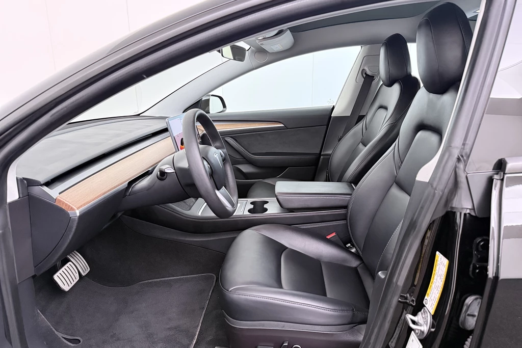 Tesla Model 3 – foto 10