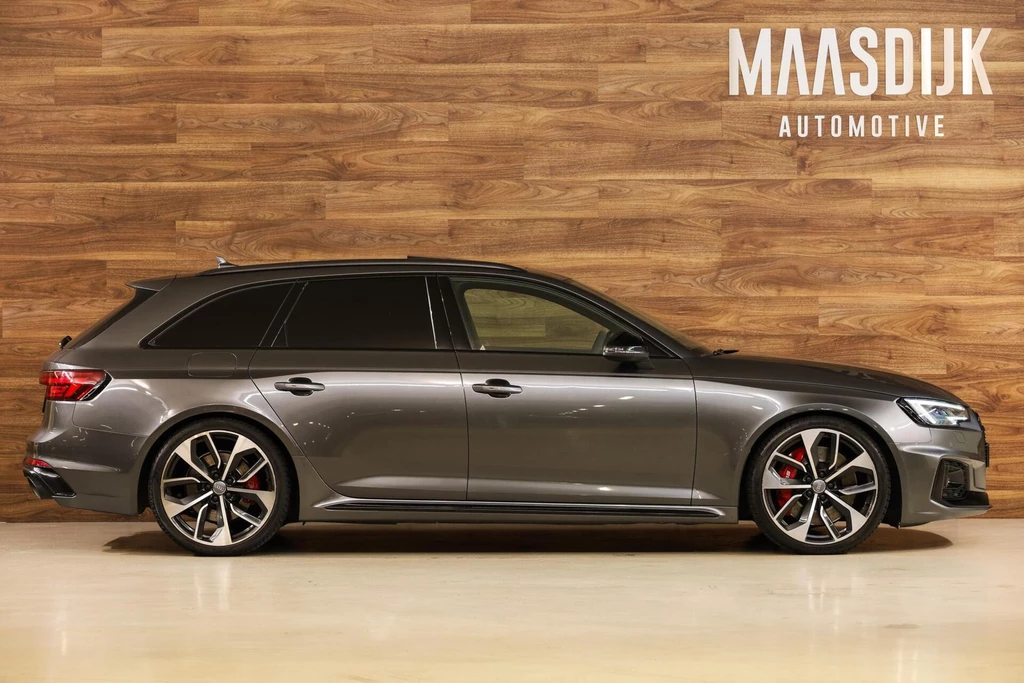 Audi RS4 – foto 9