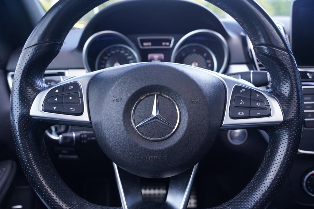Mercedes-Benz GLE – foto 36