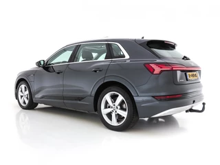 Audi e-tron – thumbnail 2