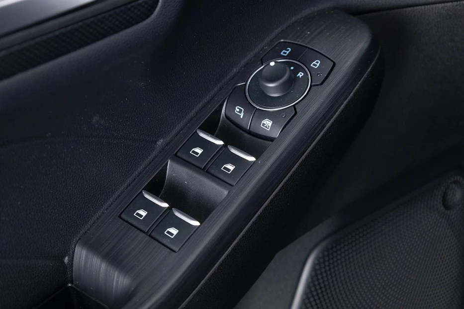 Ford Kuga – foto 17